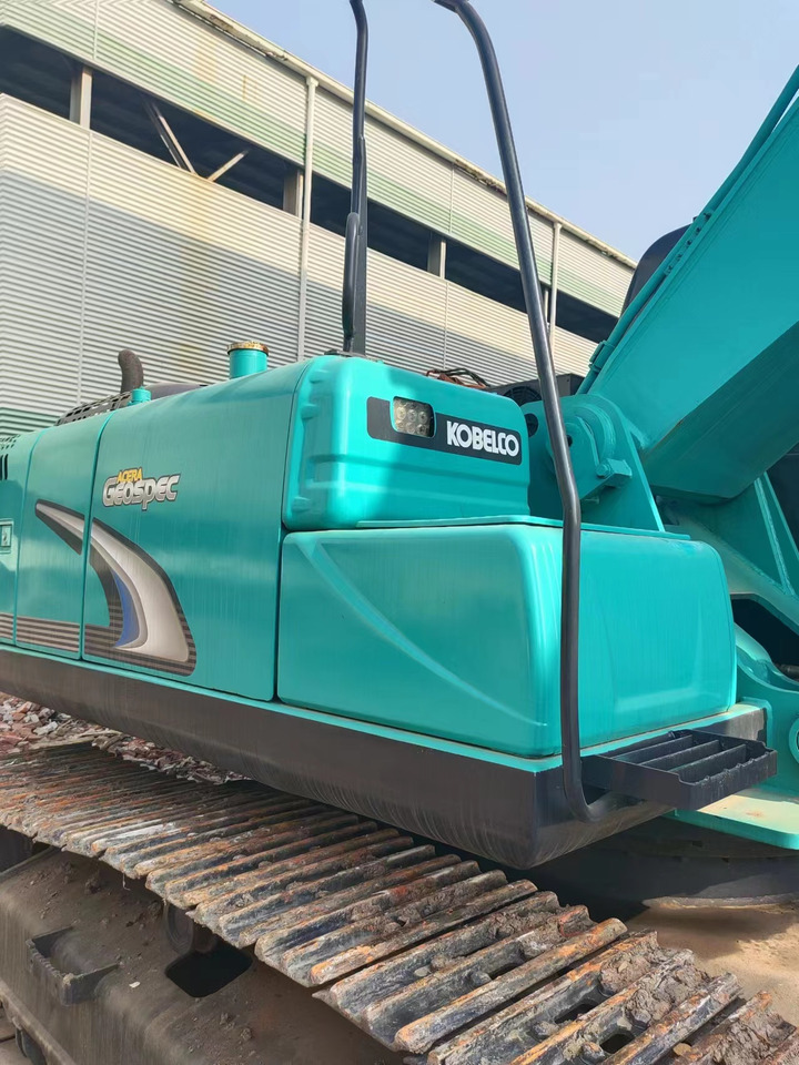 KOBELCO SK350LC-8 - Верижен багер: снимка 3 KOBELCO SK350LC-8 - Верижен багер: снимка 3