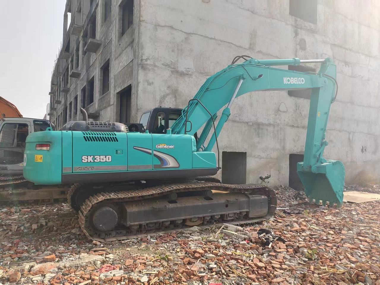KOBELCO SK350LC-8 - Верижен багер: снимка 1 KOBELCO SK350LC-8 - Верижен багер: снимка 1