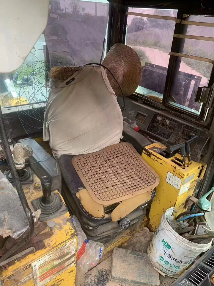 KOMATSU D375 - Булдозер: снимка 4 KOMATSU D375 - Булдозер: снимка 4