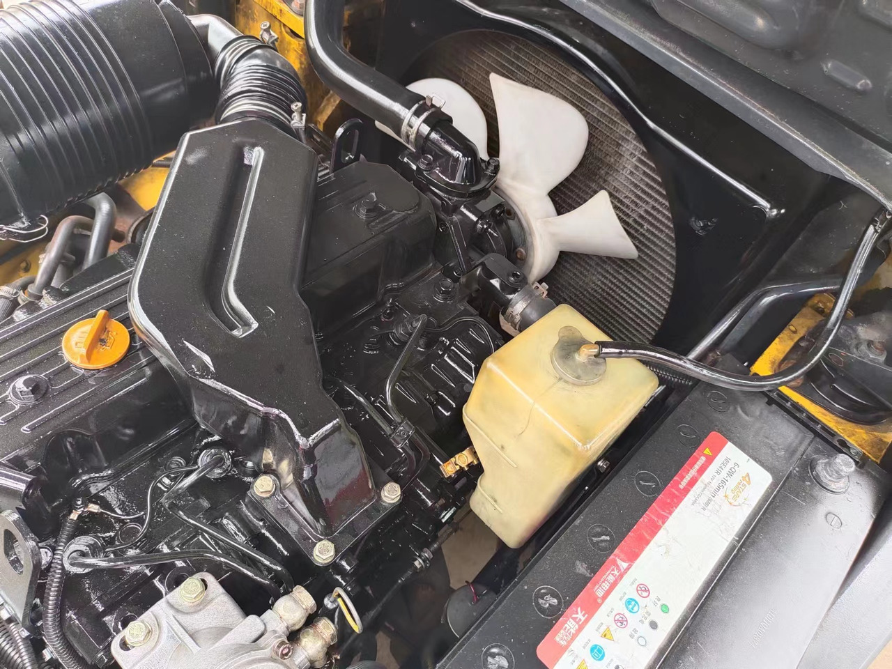 KOMATSU FD30 FD50 FD70 Japanese diesel forklift - Дизелов мотокар: снимка 4 KOMATSU FD30 FD50 FD70 Japanese diesel forklift - Дизелов мотокар: снимка 4