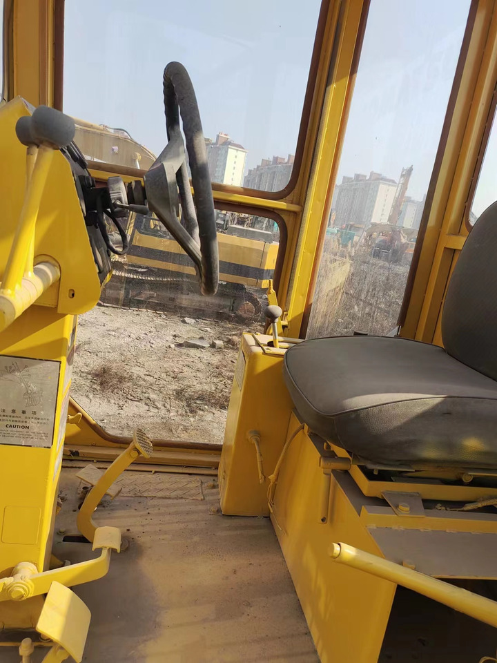 KOMATSU GD825A - Грейдер: снимка 4 KOMATSU GD825A - Грейдер: снимка 4