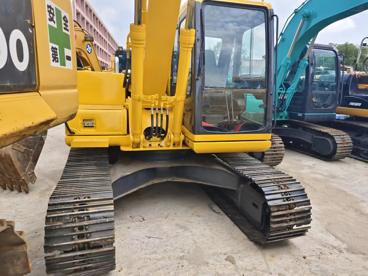KOMATSU PC120-6 - Верижен багер: снимка 4 KOMATSU PC120-6 - Верижен багер: снимка 4