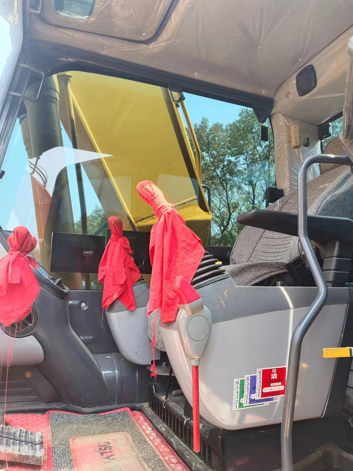 KOMATSU PC200-8 - Верижен багер: снимка 3 KOMATSU PC200-8 - Верижен багер: снимка 3