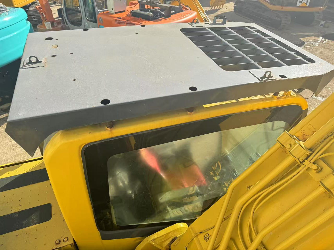 KOMATSU PC200-8 - Верижен багер: снимка 3 KOMATSU PC200-8 - Верижен багер: снимка 3
