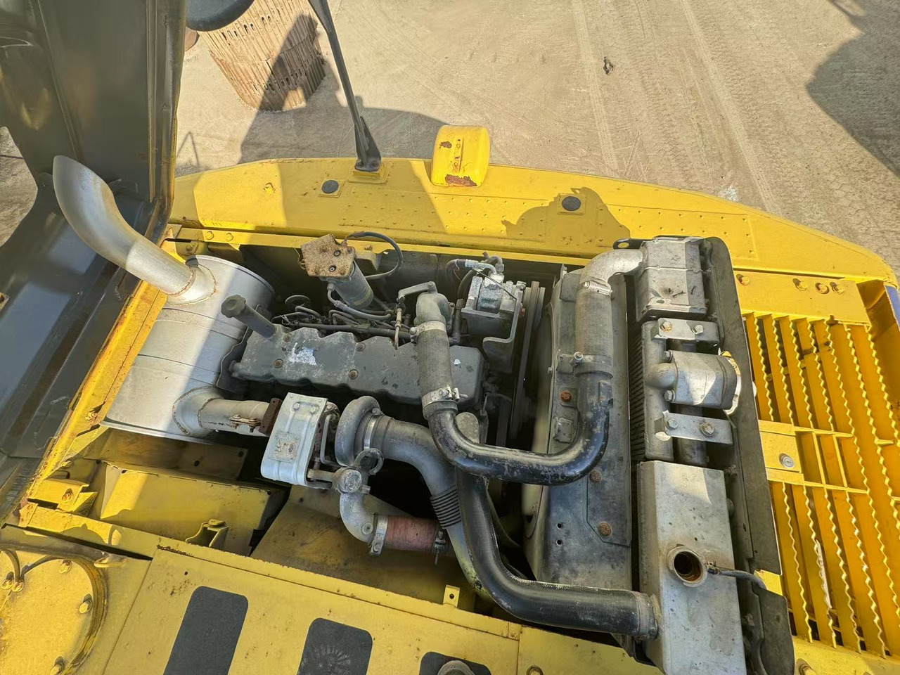 KOMATSU PC200-8 - Верижен багер: снимка 5 KOMATSU PC200-8 - Верижен багер: снимка 5