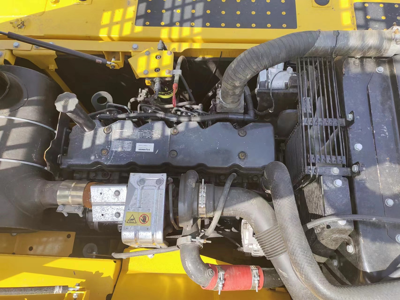 KOMATSU PC200-8N1 - Верижен багер: снимка 5 KOMATSU PC200-8N1 - Верижен багер: снимка 5