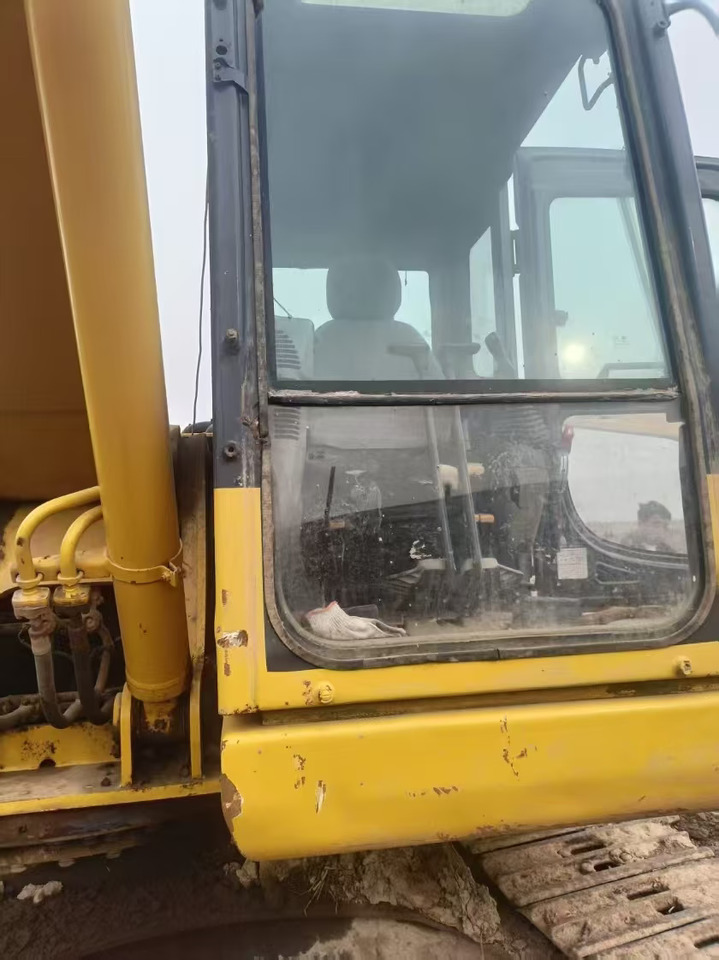 KOMATSU PC200-8N1 - Верижен багер: снимка 3 KOMATSU PC200-8N1 - Верижен багер: снимка 3