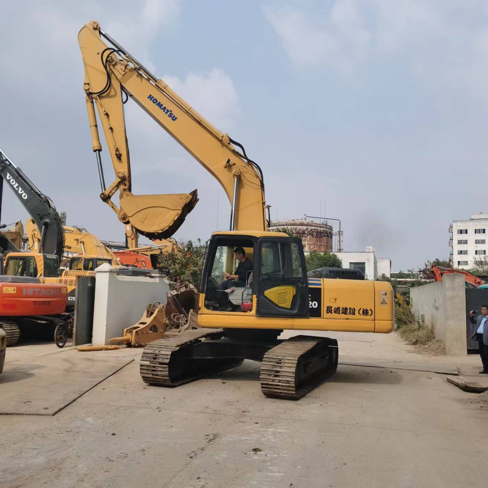 KOMATSU PC220-7 PC200-7 - Верижен багер: снимка 1 KOMATSU PC220-7 PC200-7 - Верижен багер: снимка 1