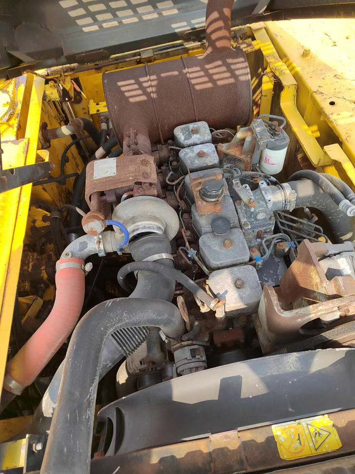 KOMATSU PC220-7 PC200-7 - Верижен багер: снимка 5 KOMATSU PC220-7 PC200-7 - Верижен багер: снимка 5