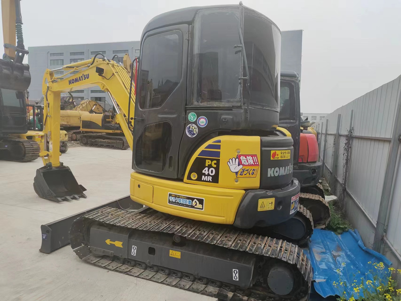 KOMATSU PC40MR - Мини багер: снимка 2 KOMATSU PC40MR - Мини багер: снимка 2