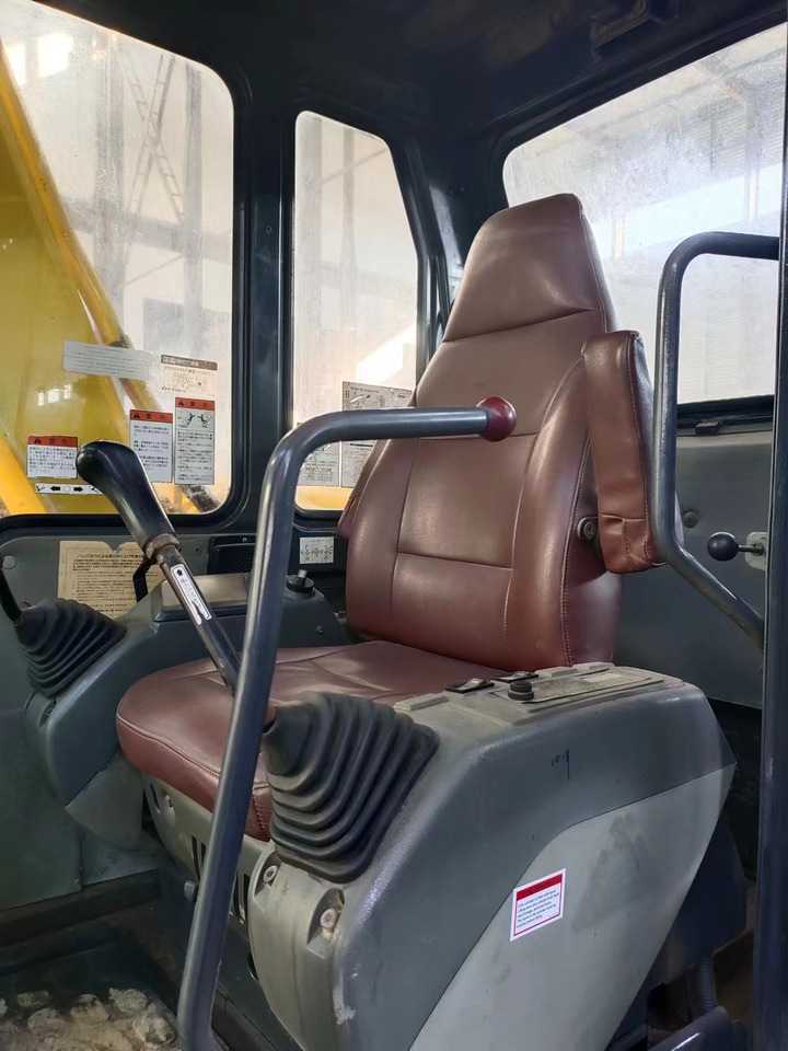 KOMATSU PC60-7 - Верижен багер: снимка 4 KOMATSU PC60-7 - Верижен багер: снимка 4