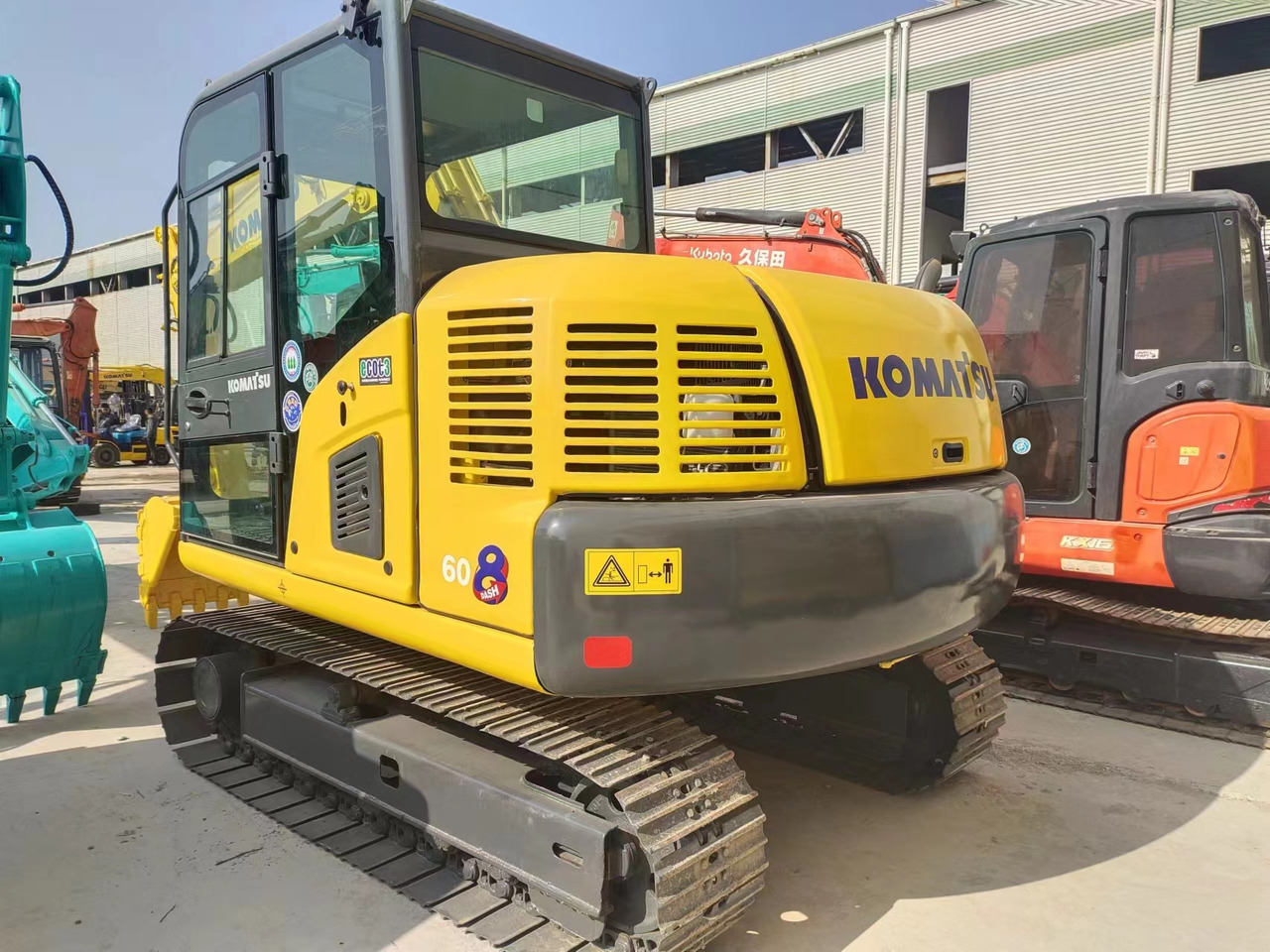 KOMATSU PC60-8 - Мини багер: снимка 1 KOMATSU PC60-8 - Мини багер: снимка 1