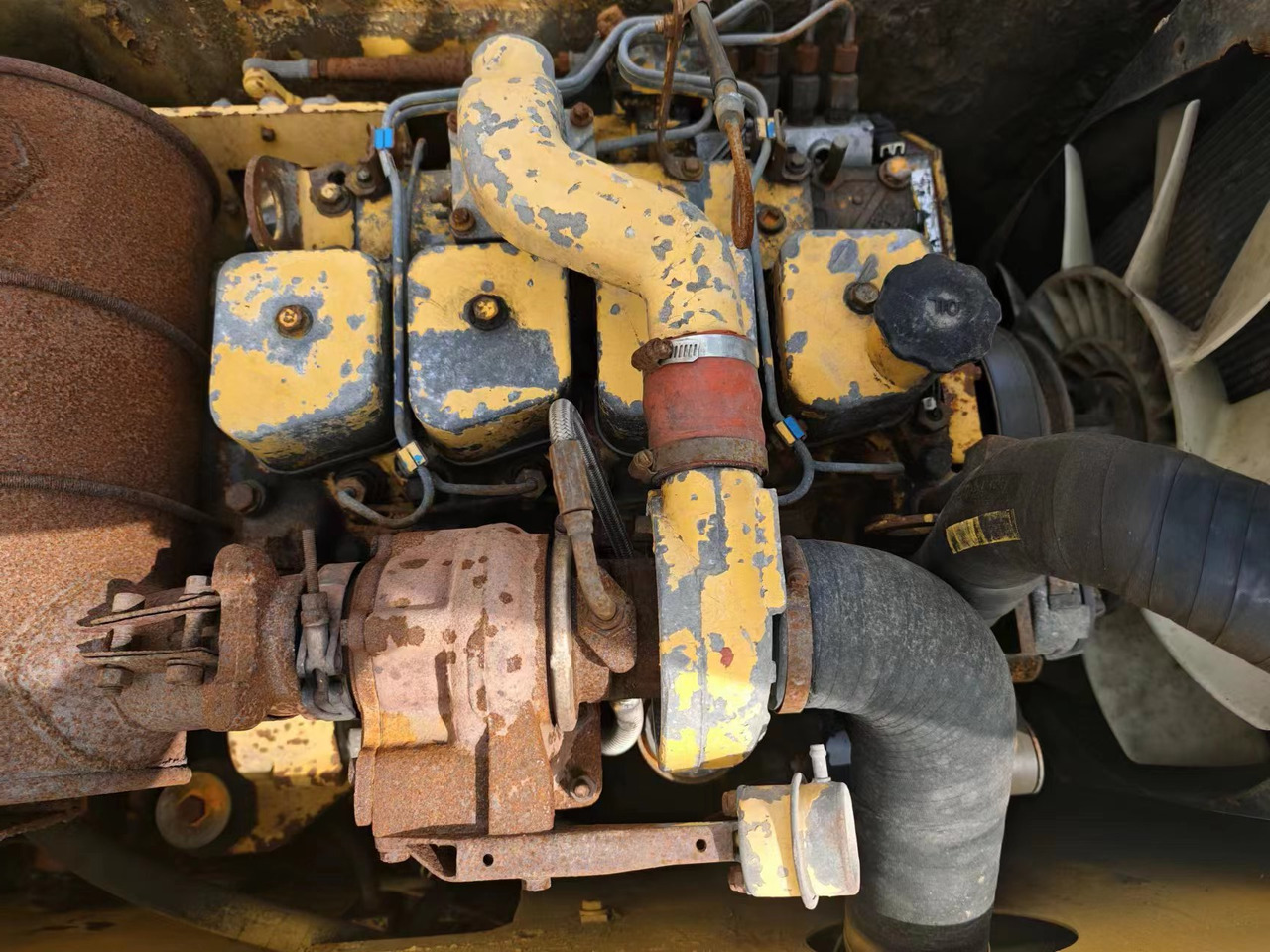 Колесен багер KOMATSU PW130: снимка 7 Колесен багер KOMATSU PW130: снимка 7