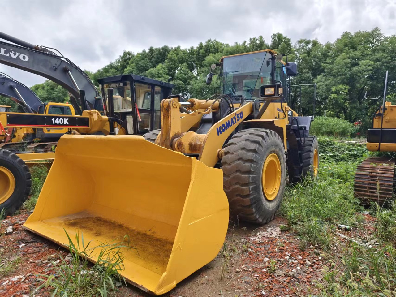 KOMATSU WA380-6 - Колесен товарач: снимка 1 KOMATSU WA380-6 - Колесен товарач: снимка 1