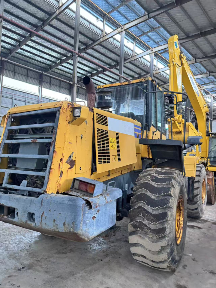 KOMATSU WA380Z-6 - Колесен товарач: снимка 5 KOMATSU WA380Z-6 - Колесен товарач: снимка 5