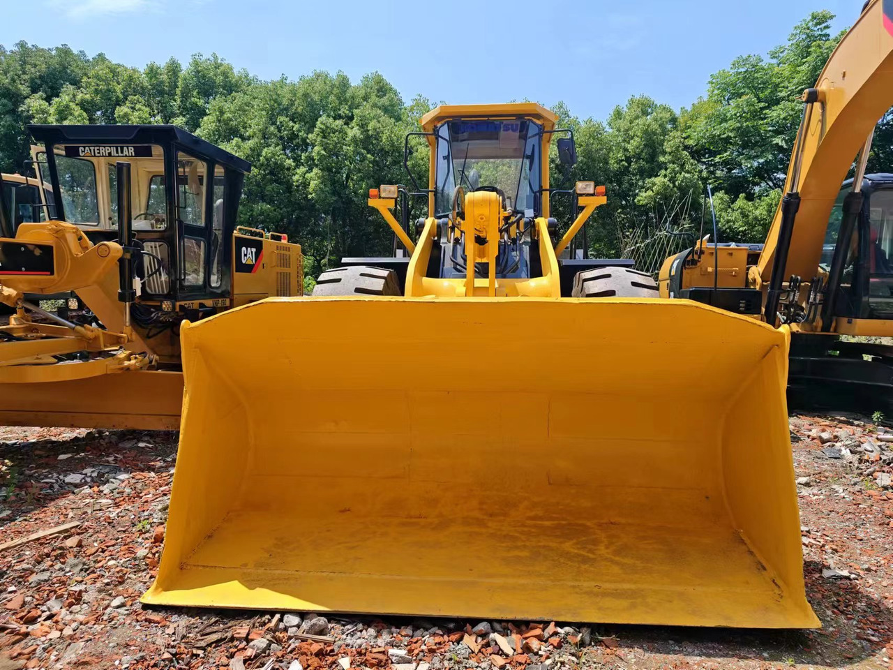 KOMATSU WA470-3 - Колесен товарач: снимка 3 KOMATSU WA470-3 - Колесен товарач: снимка 3