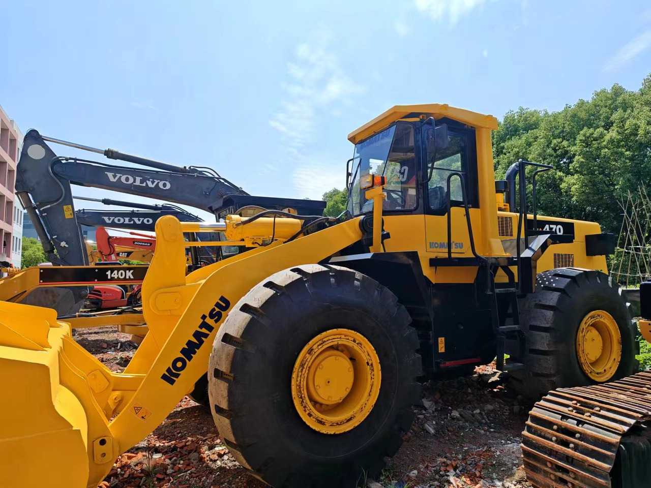 KOMATSU WA470-3 - Колесен товарач: снимка 1 KOMATSU WA470-3 - Колесен товарач: снимка 1