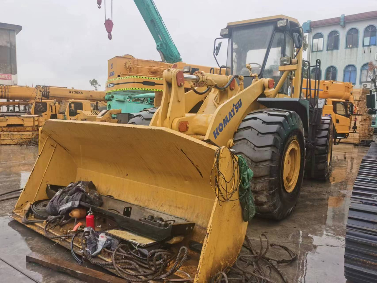 KOMATSU WA470 - Колесен товарач: снимка 1 KOMATSU WA470 - Колесен товарач: снимка 1