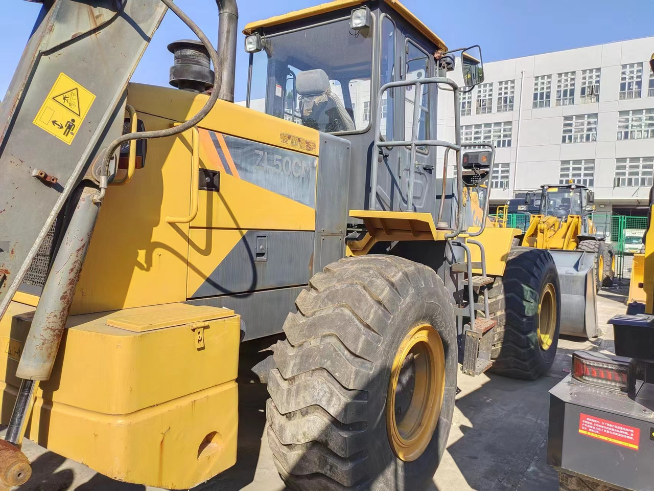 LIUGONG ZL50CN - Колесен товарач: снимка 2 LIUGONG ZL50CN - Колесен товарач: снимка 2