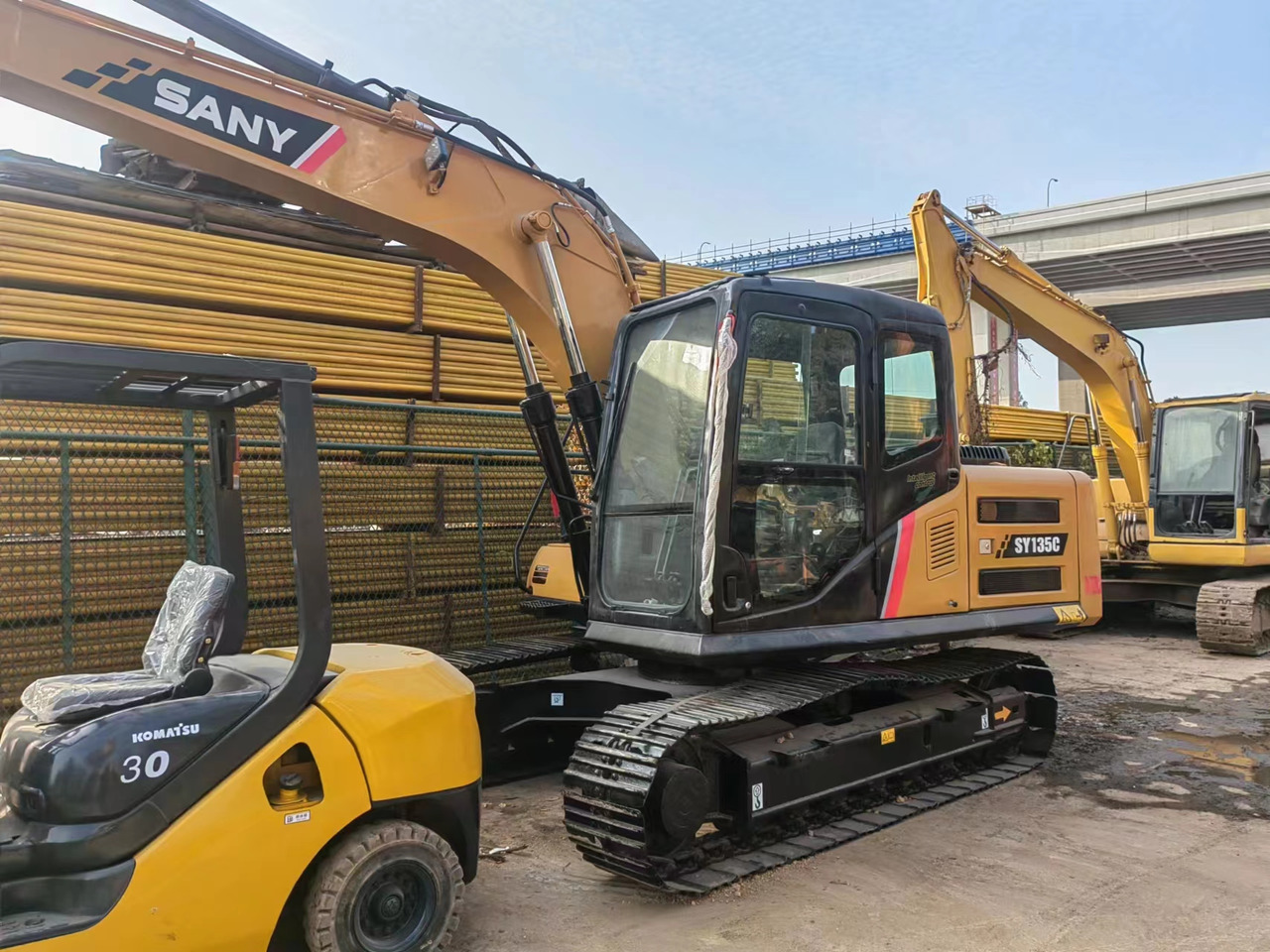 SANY SY135c - Верижен багер: снимка 1 SANY SY135c - Верижен багер: снимка 1