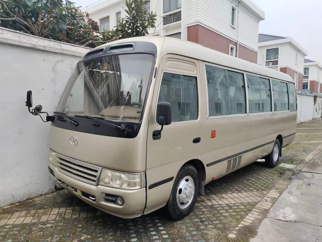 TOYOTA Coaster - Междуградски автобус: снимка 1 TOYOTA Coaster - Междуградски автобус: снимка 1
