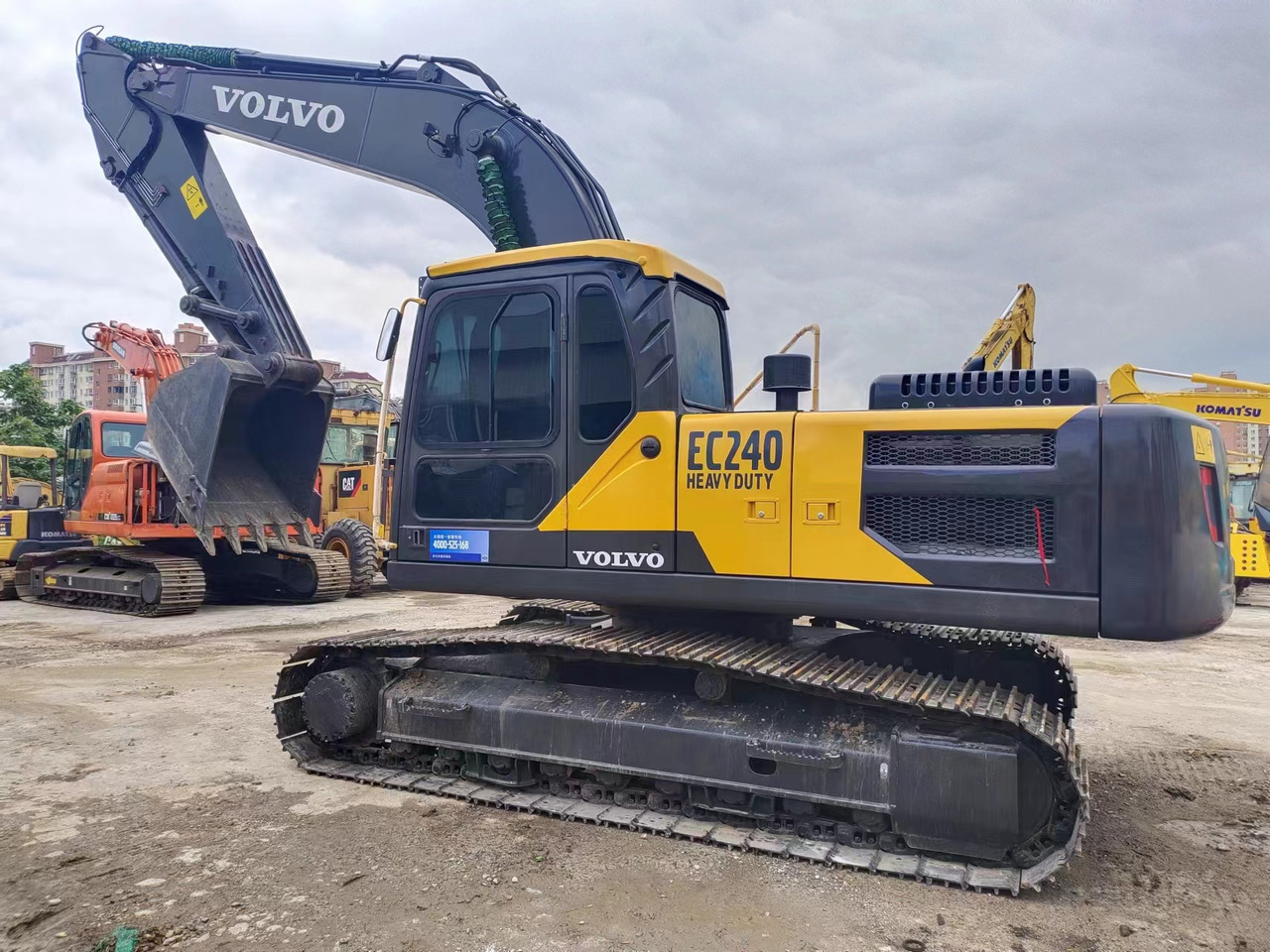 VOLVO EC240 - Верижен багер: снимка 1 VOLVO EC240 - Верижен багер: снимка 1