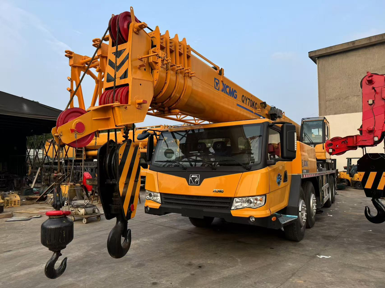 XCMG QY70K - Автокран: снимка 1 XCMG QY70K - Автокран: снимка 1