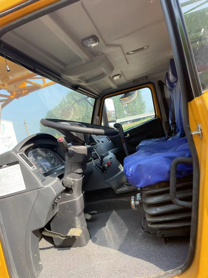 XCMG QY70K - Автокран: снимка 5 XCMG QY70K - Автокран: снимка 5