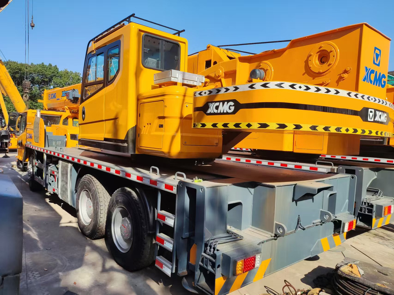 XCMG XCT25 mobile crane 25tons China made - Автокран: снимка 3 XCMG XCT25 mobile crane 25tons China made - Автокран: снимка 3