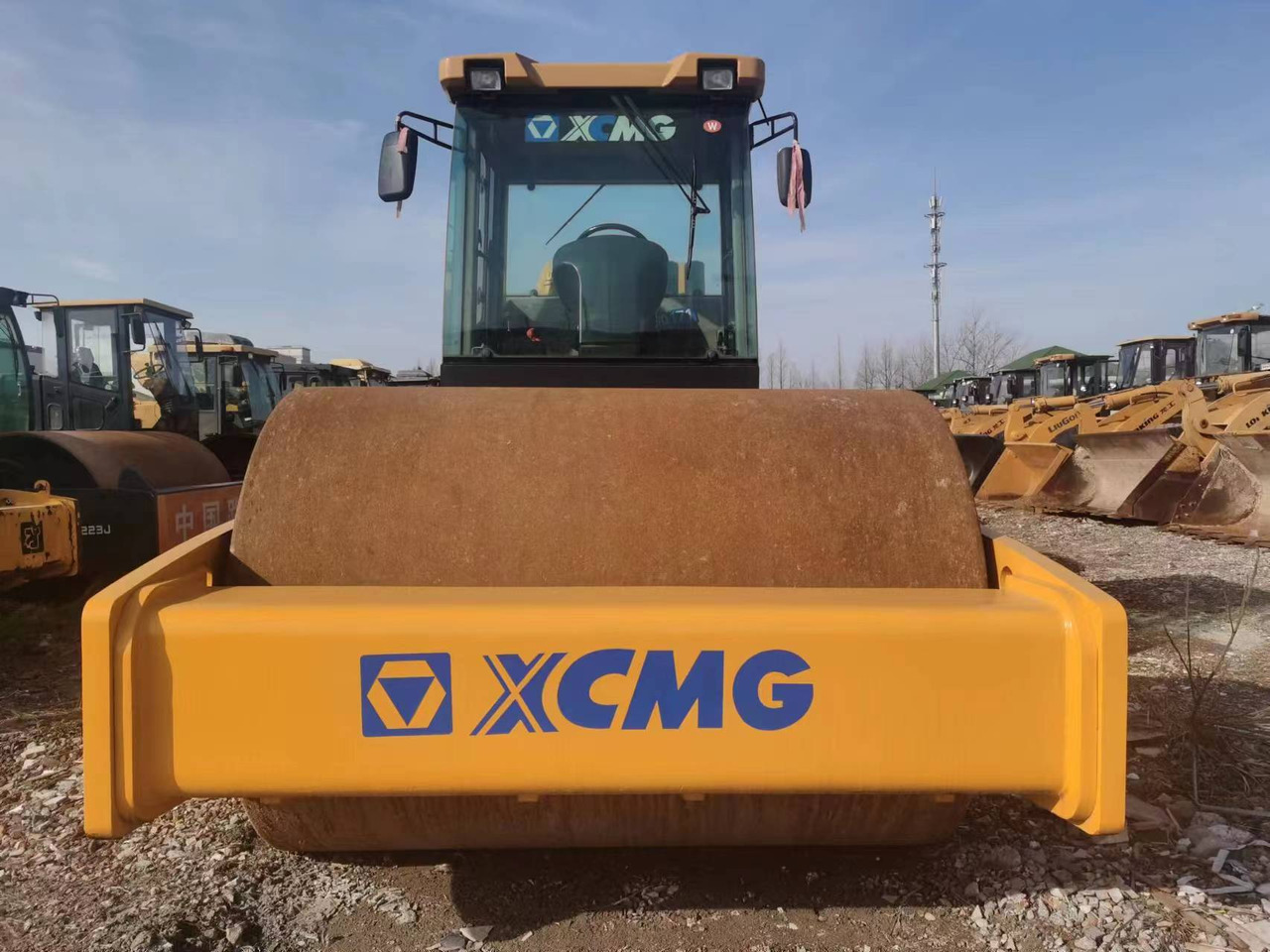 XCMG XS-263J - Компактор: снимка 2 XCMG XS-263J - Компактор: снимка 2