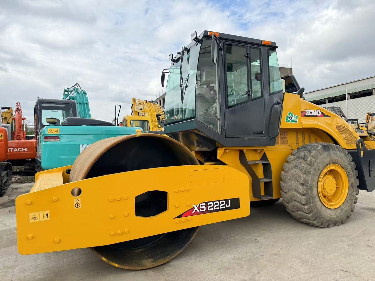 XCMG XS222J - Компактор: снимка 2 XCMG XS222J - Компактор: снимка 2