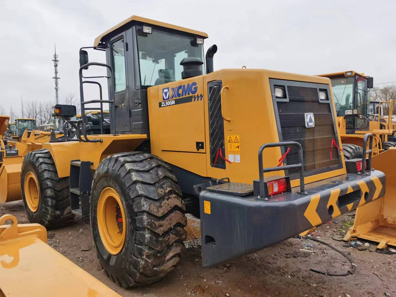XCMG ZL50GN - Колесен товарач: снимка 2 XCMG ZL50GN - Колесен товарач: снимка 2