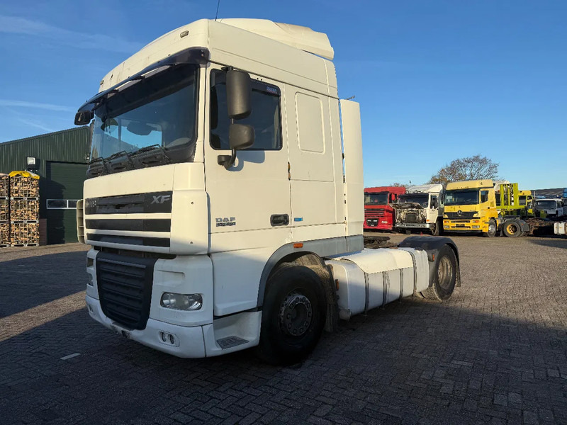 DAF XF 105.460 Tractor unit - Влекач: снимка 3 DAF XF 105.460 Tractor unit - Влекач: снимка 3