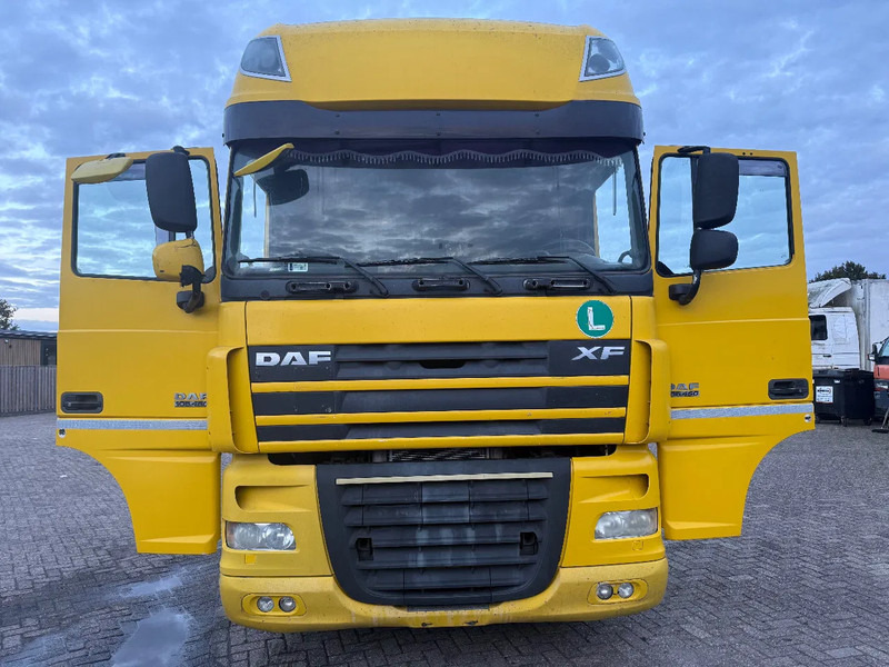 DAF XF 105.460 Tractor unit - Влекач: снимка 2 DAF XF 105.460 Tractor unit - Влекач: снимка 2