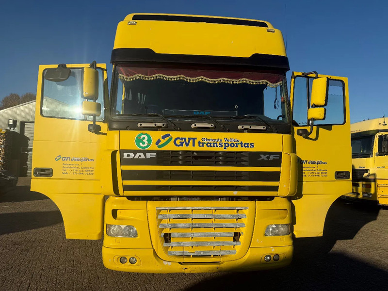 DAF XF 95.430 Tractor Unit - Влекач: снимка 2 DAF XF 95.430 Tractor Unit - Влекач: снимка 2