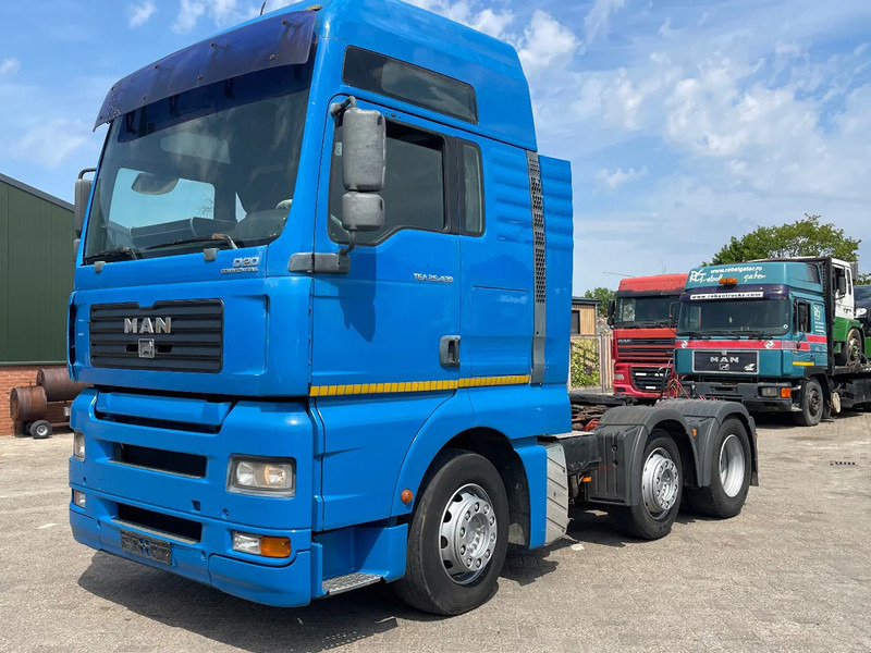 MAN TGA 26.430 TRACTOR UNIT - Влекач: снимка 3 MAN TGA 26.430 TRACTOR UNIT - Влекач: снимка 3