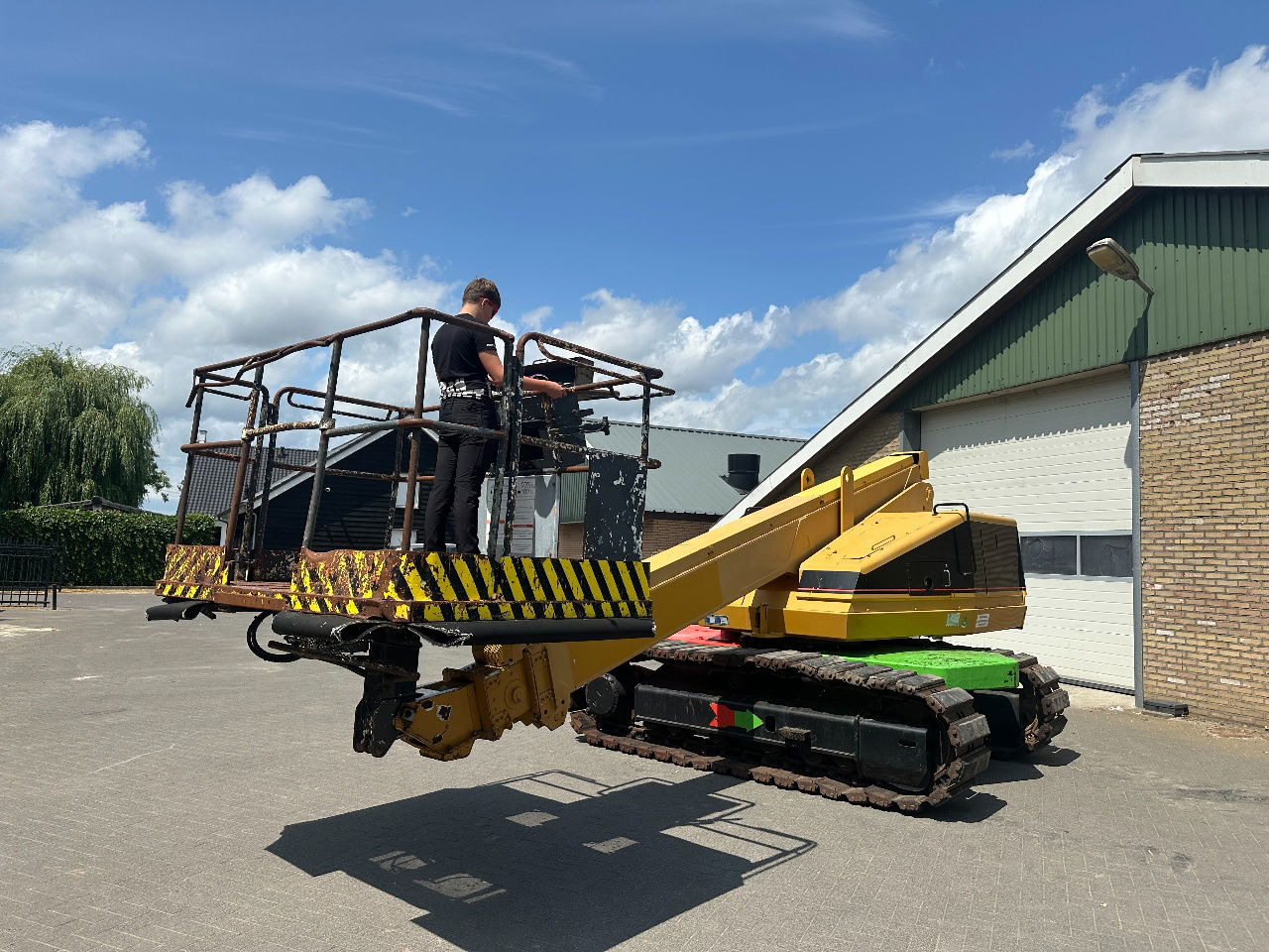 Aichi RZ150 - Телескопична платформа: снимка 5 Aichi RZ150 - Телескопична платформа: снимка 5