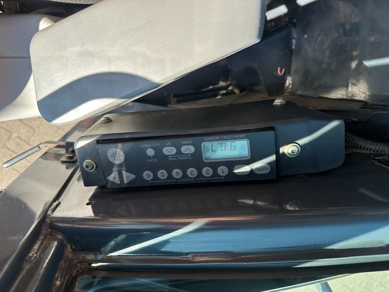 Мини багер Hitachi ZX65USB-5A CLR: снимка 17