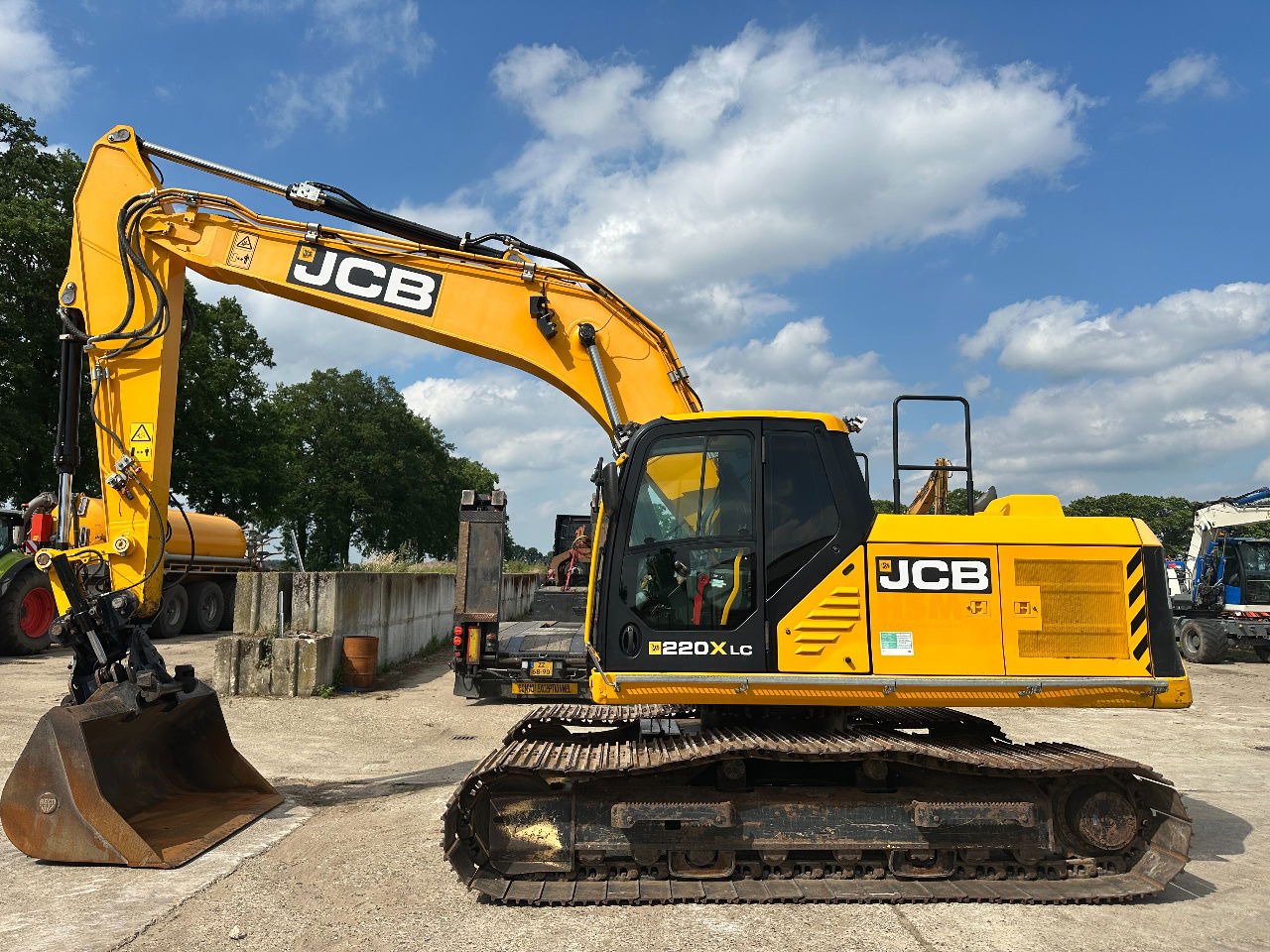 JCB 220Xlc - Верижен багер: снимка 1 JCB 220Xlc - Верижен багер: снимка 1