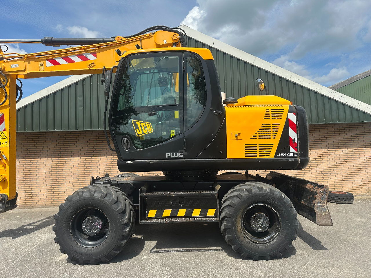 JCB JS145W - Колесен багер: снимка 4 JCB JS145W - Колесен багер: снимка 4