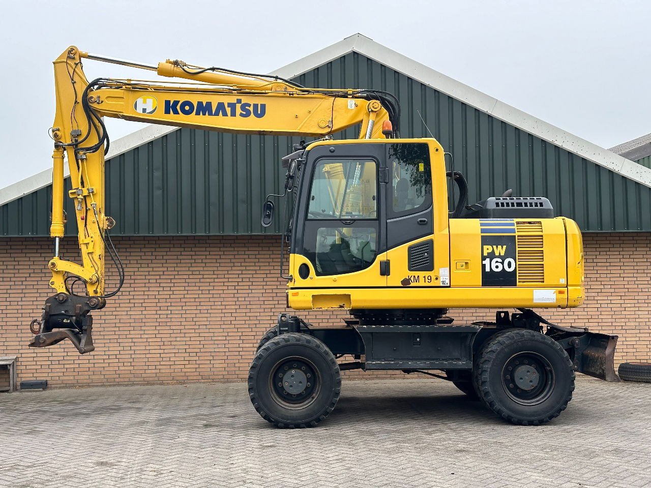 Komatsu PW160-8 - Колесен багер: снимка 2 Komatsu PW160-8 - Колесен багер: снимка 2