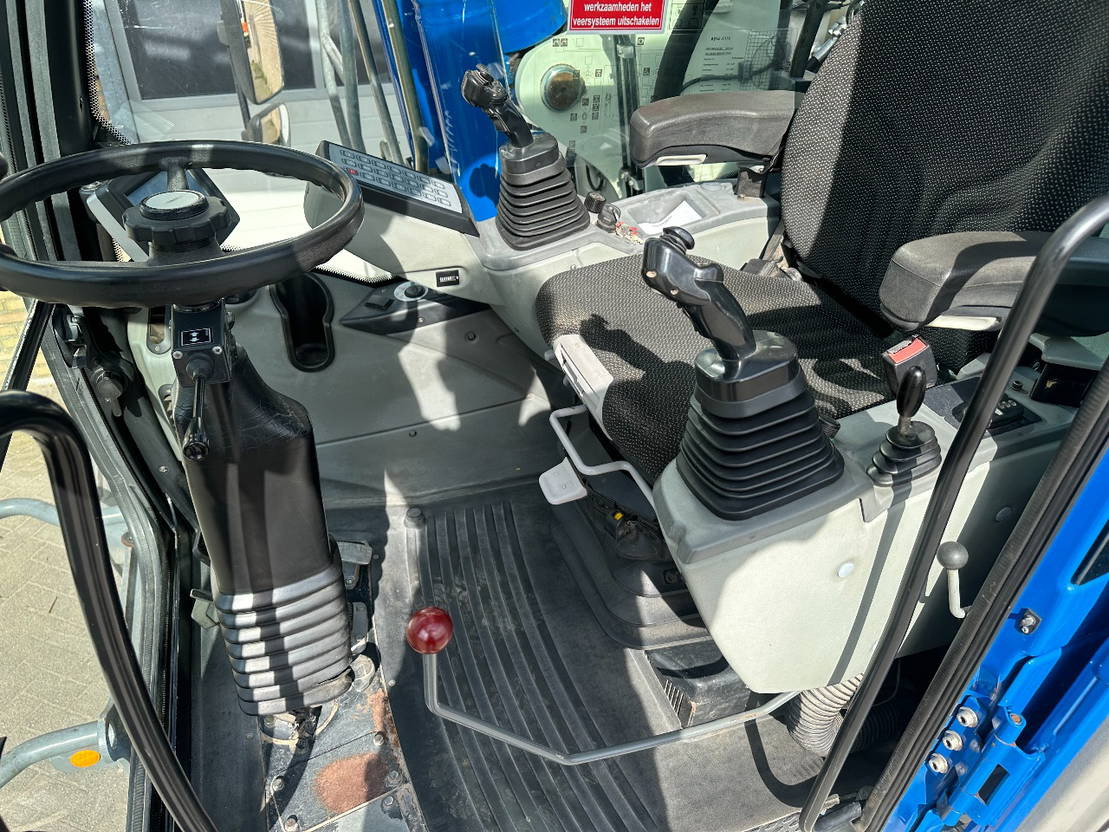 Колесен багер Liebherr A914: снимка 9 Колесен багер Liebherr A914: снимка 9