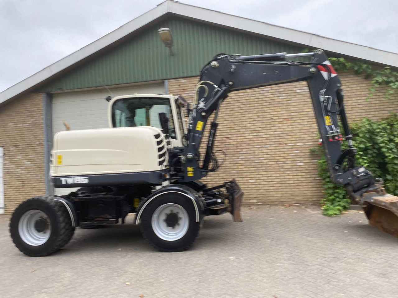 Terex TW85 - Колесен багер: снимка 5 Terex TW85 - Колесен багер: снимка 5