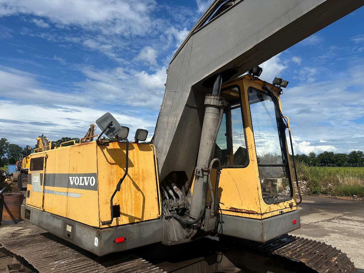 Volvo EC200 - Верижен багер: снимка 5 Volvo EC200 - Верижен багер: снимка 5