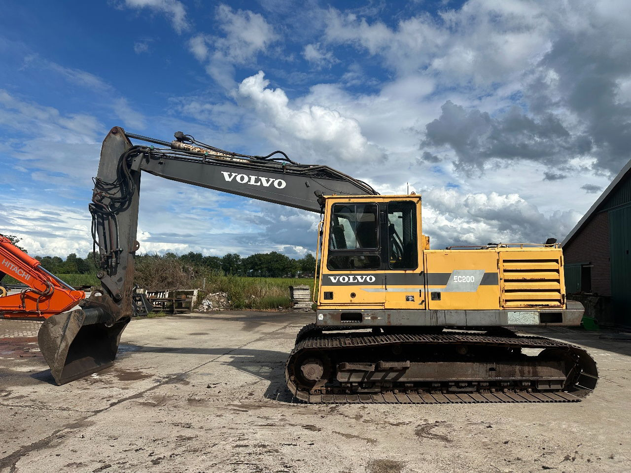 Volvo EC200 - Верижен багер: снимка 3 Volvo EC200 - Верижен багер: снимка 3
