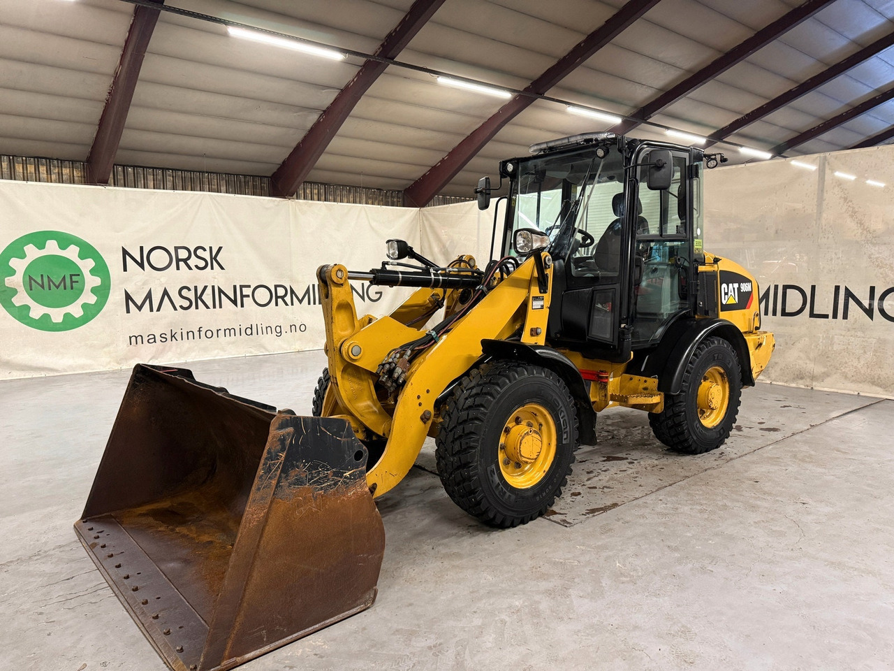 Cat 906M High Flow, 40 km/t med skuff og plog # TIL LEIE# - Колесен товарач: снимка 1 Cat 906M High Flow, 40 km/t med skuff og plog # TIL LEIE# - Колесен товарач: снимка 1