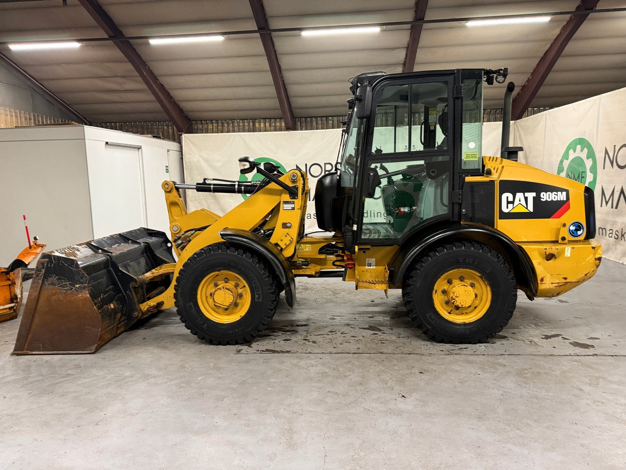 Cat 906M High Flow, 40 km/t med skuff og plog # TIL LEIE# - Колесен товарач: снимка 2 Cat 906M High Flow, 40 km/t med skuff og plog # TIL LEIE# - Колесен товарач: снимка 2