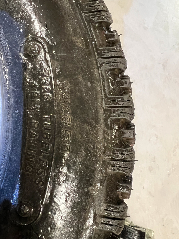 Dekk passer Massey Ferguson 1525 - Комплект колела за Селскостопанска техника: снимка 3 Dekk passer Massey Ferguson 1525 - Комплект колела за Селскостопанска техника: снимка 3