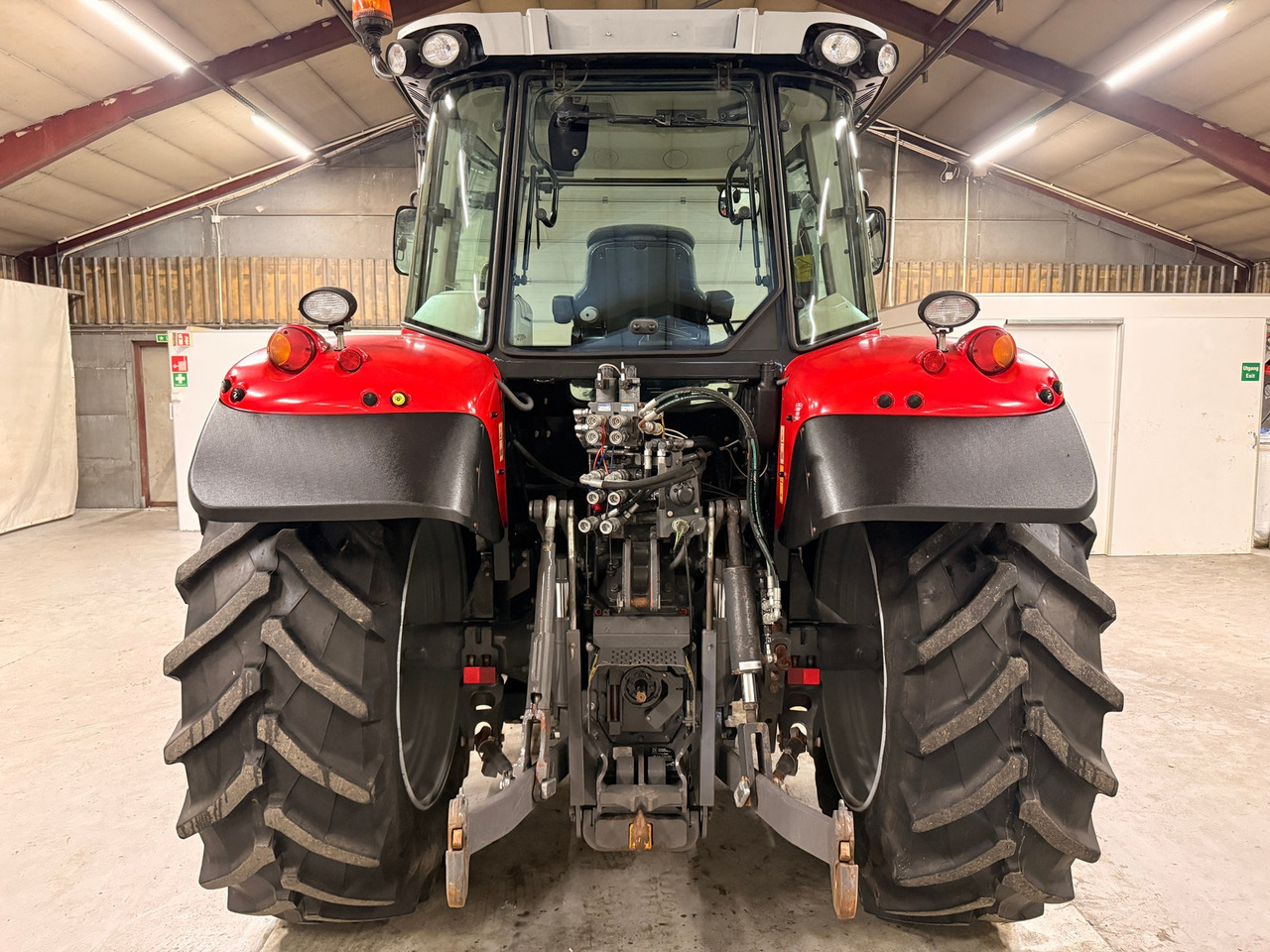 Massey Ferguson 5712SL Inkl ny frontlaster - Друга техника: снимка 4 Massey Ferguson 5712SL Inkl ny frontlaster - Друга техника: снимка 4