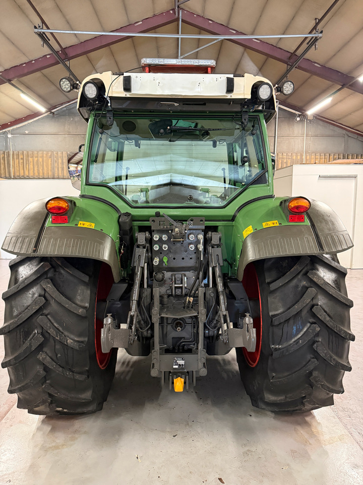 Fendt 211 Vario TMS - Трактор: снимка 4 Fendt 211 Vario TMS - Трактор: снимка 4